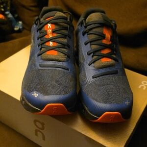 On Cloud Running Men's Blue Running Shoes NWT